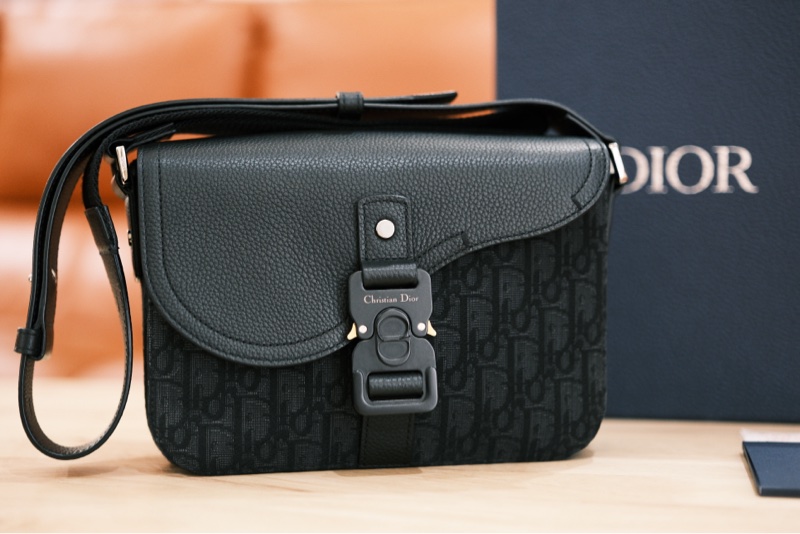 Dior Saddle 小型翻蓋郵差包 黑色-0