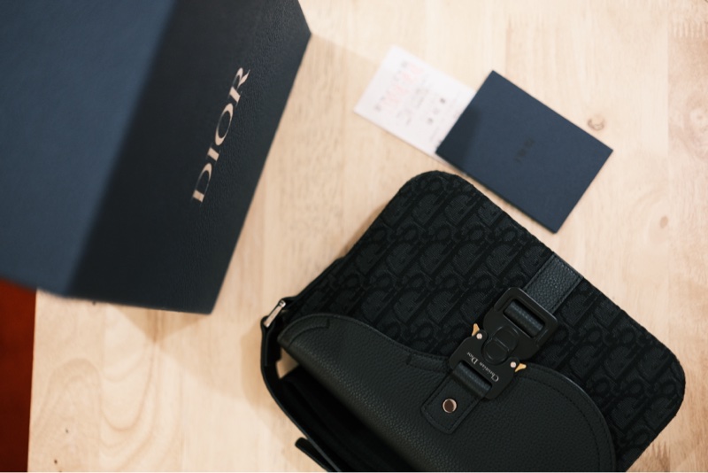 Dior Saddle 小型翻蓋郵差包 黑色-3