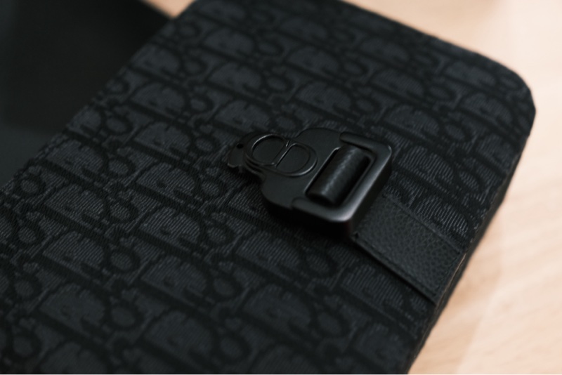 Dior Saddle 小型翻蓋郵差包 黑色-4