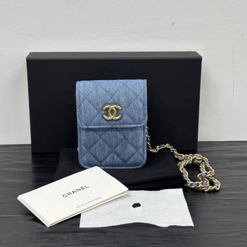 CHANEL vic金扣牛仔肩背斜背手機包 9*12*5 全新閒置配件盒子塵袋-0