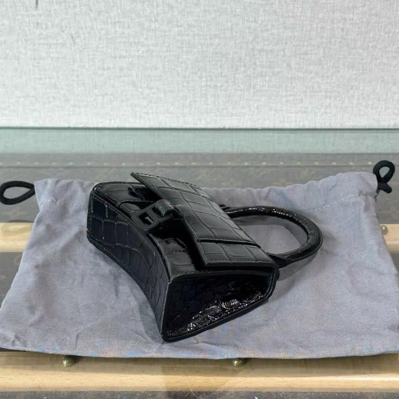 BALENCIAGA so black鱷魚紋mini手提沙漏斜背包 99新配件盒子塵袋購證-4