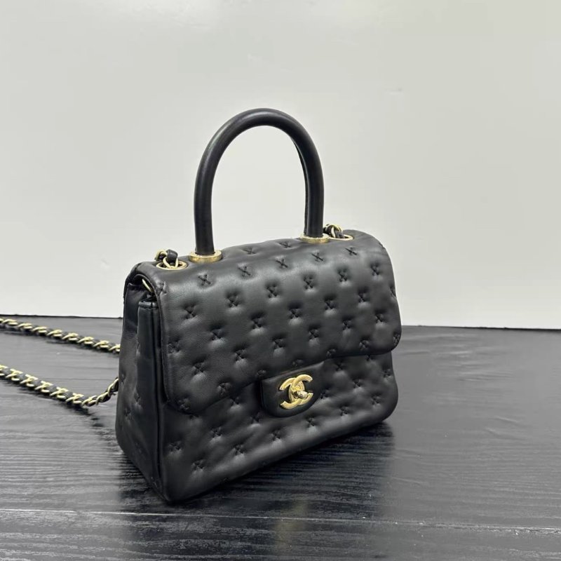 CHANEL 限定黑金十字紋cocohandle小號手提斜背包 21*15*8 99新配件塵袋保卡-1
