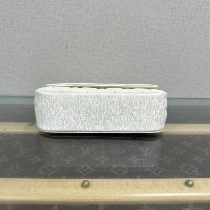 CHANEL 22K白金荔枝牛皮肩背斜背貝殼包 18*12*5.5 98新 配件塵袋-3