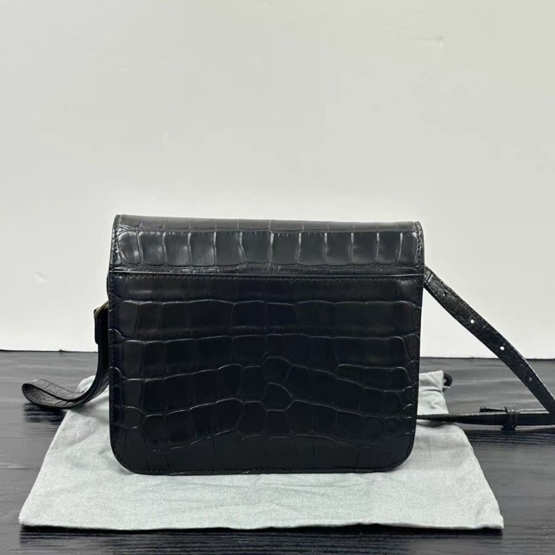 BALENCIAGA 金屬字母鱷魚紋肩背斜背包 19*15*6 98新配件塵袋-2