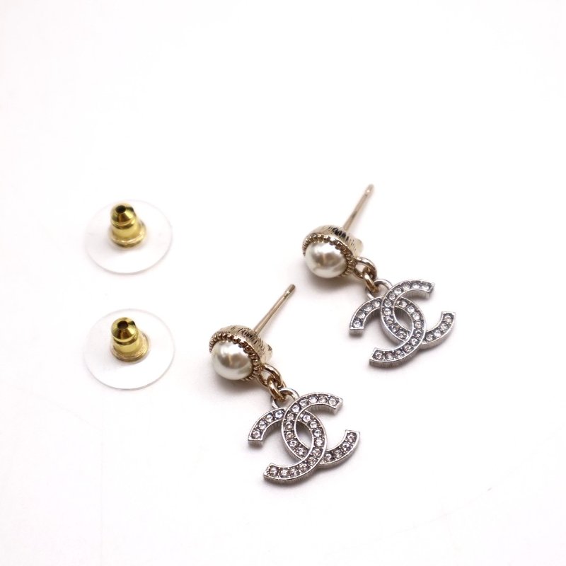 CHANEL 24K復古珍珠雙C吊墜耳環-0