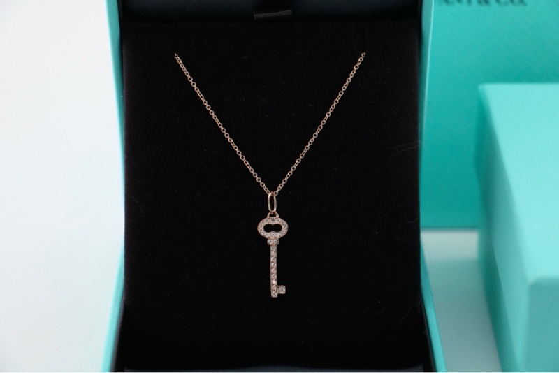 Tiffany蒂芙尼keys玫瑰金豬鼻滿鑽鑰匙項鍊-2
