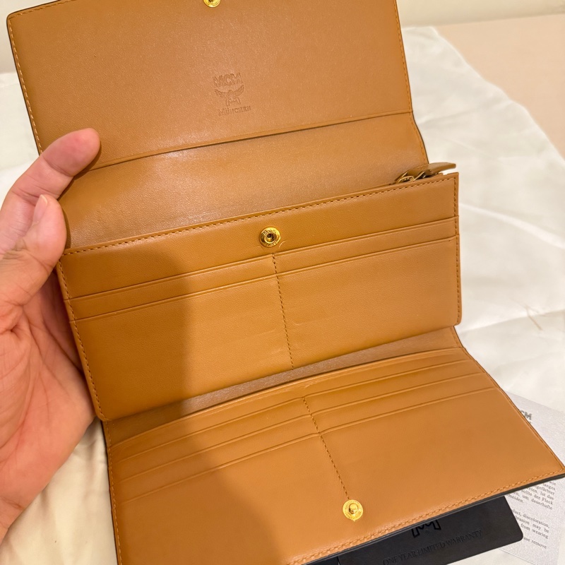 MCM原色水鑽卯丁長夾/全新/牛皮色/咖啡色/三折長夾/暗扣長夾-8