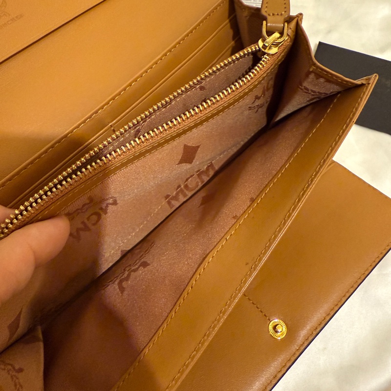 MCM原色水鑽卯丁長夾/全新/牛皮色/咖啡色/三折長夾/暗扣長夾-13