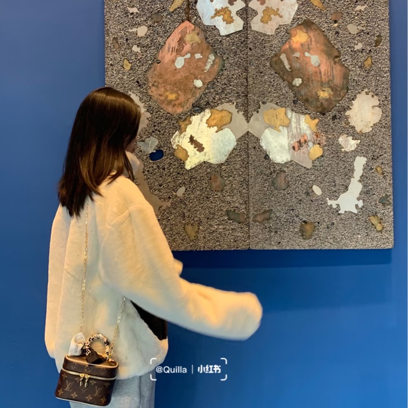 ✨售 二手真品 LV M44936 經典Monogram帆布 NICE NANO拉鍊迷你化妝箱-13