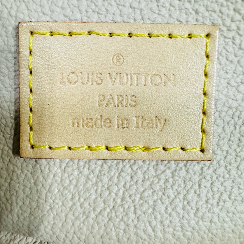 ✨售 二手真品 LV M44936 經典Monogram帆布 NICE NANO拉鍊迷你化妝箱-23