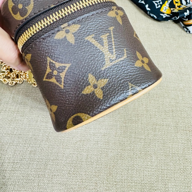 ✨售 二手真品 LV M44936 經典Monogram帆布 NICE NANO拉鍊迷你化妝箱-27