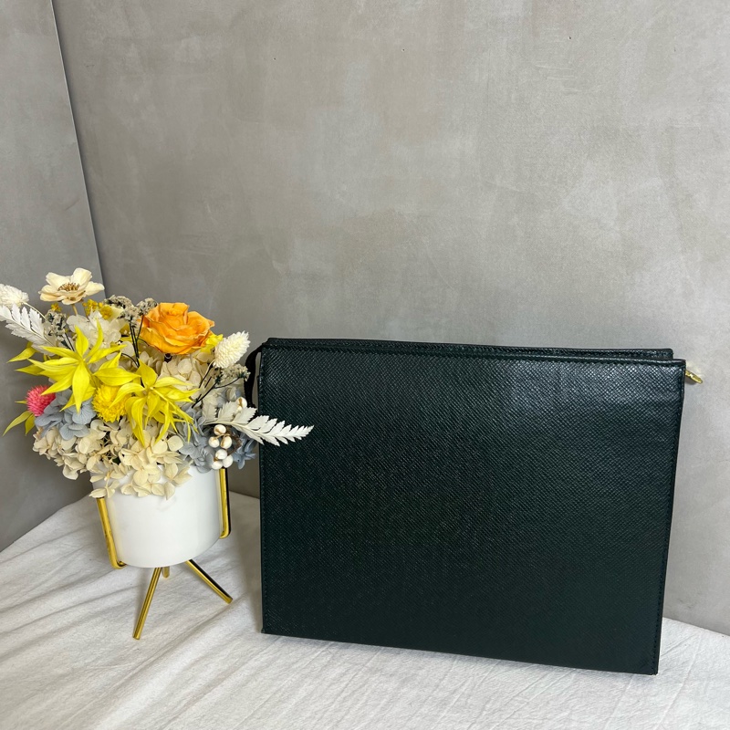 路易威登 皮革手拿包-1