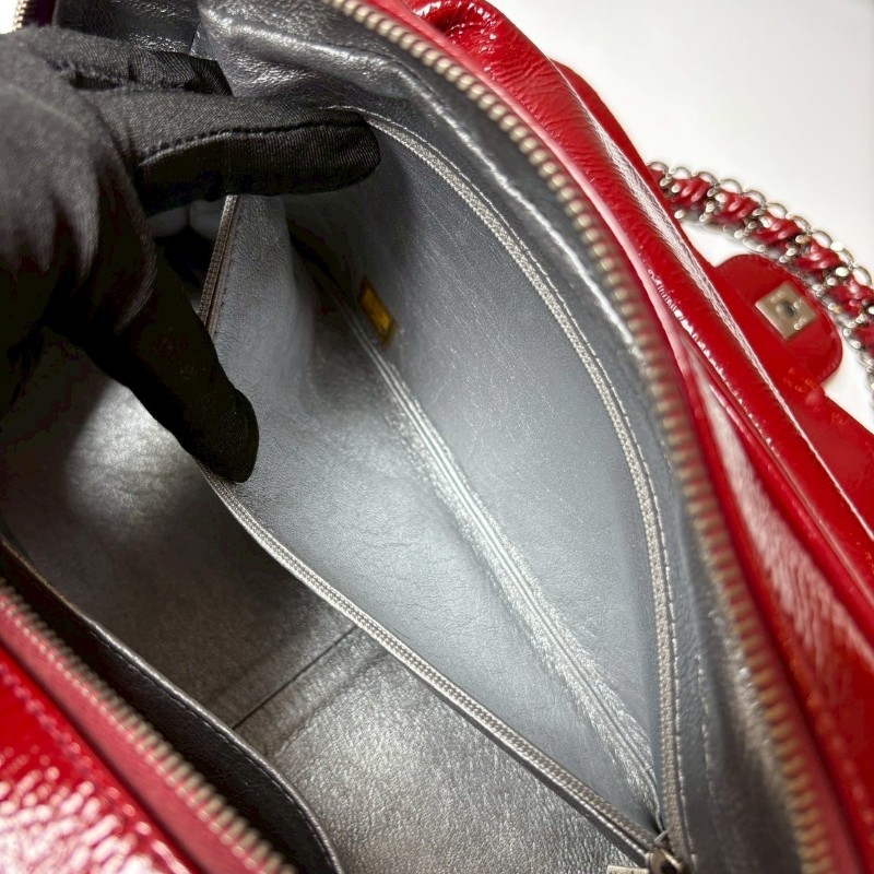 Chanel 銀鍊紅色漆皮下蓋肩側包-18