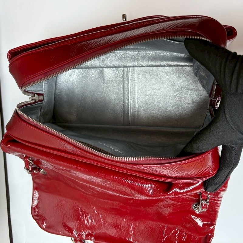 Chanel 銀鍊紅色漆皮下蓋肩側包-24