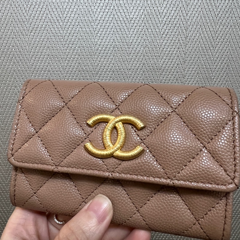 Chanel 奶茶色荔枝皮金釦卡包AP3523-1