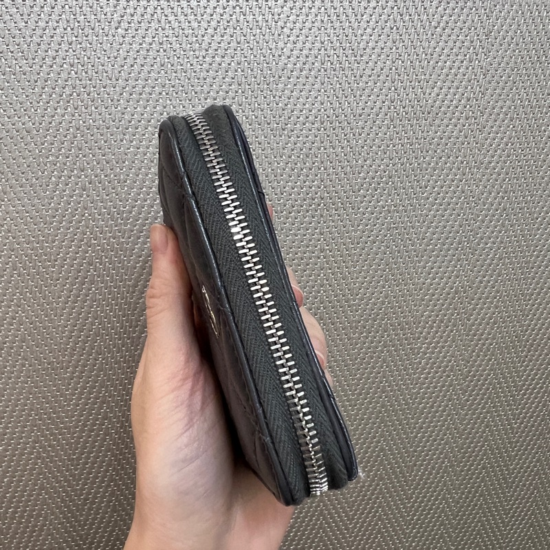 Chanel 深灰羊皮銀釦零錢卡包AP0216-7