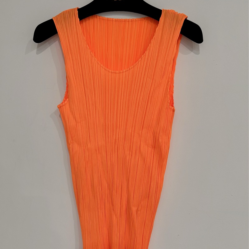 《二手品》三宅一生pleats please螢光橘皺摺背心-0