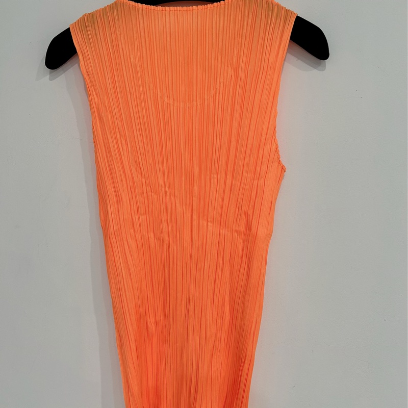 《二手品》三宅一生pleats please螢光橘皺摺背心-1