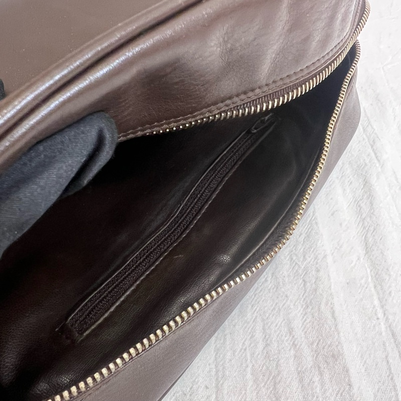 CHANEL 復古魚子醬皮革化妝包-14