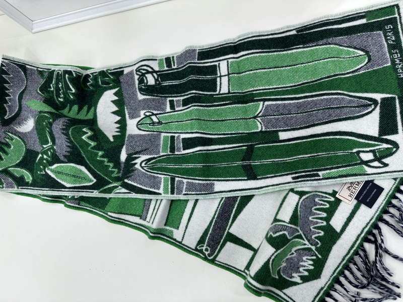 Hermès 愛馬仕 乘風破浪系列羊絨圍巾 綠色/白色男女同款 25*150cm 閒置未使用-5