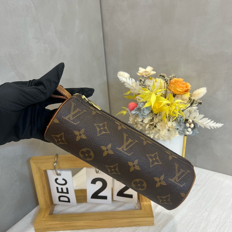 Louis Vuitton 圓筒筆袋-8