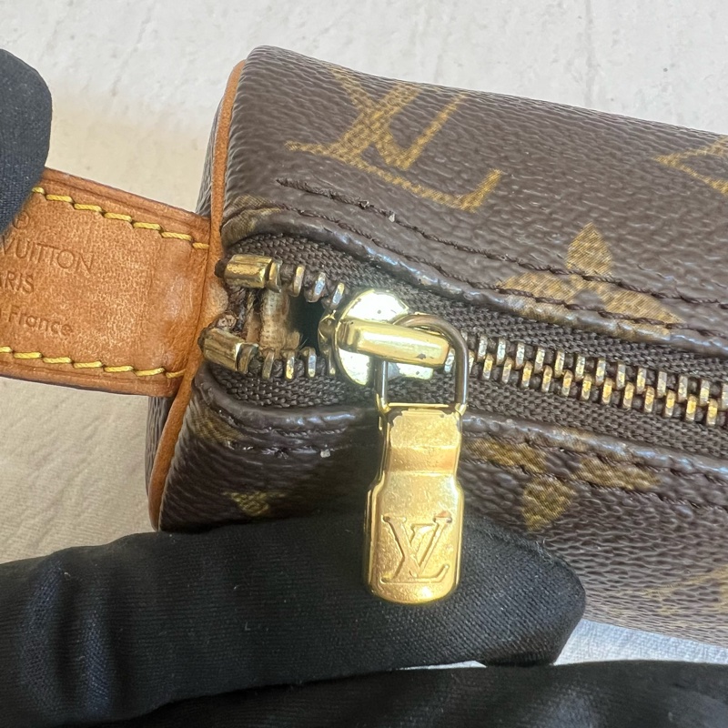 Louis Vuitton 圓筒筆袋-17