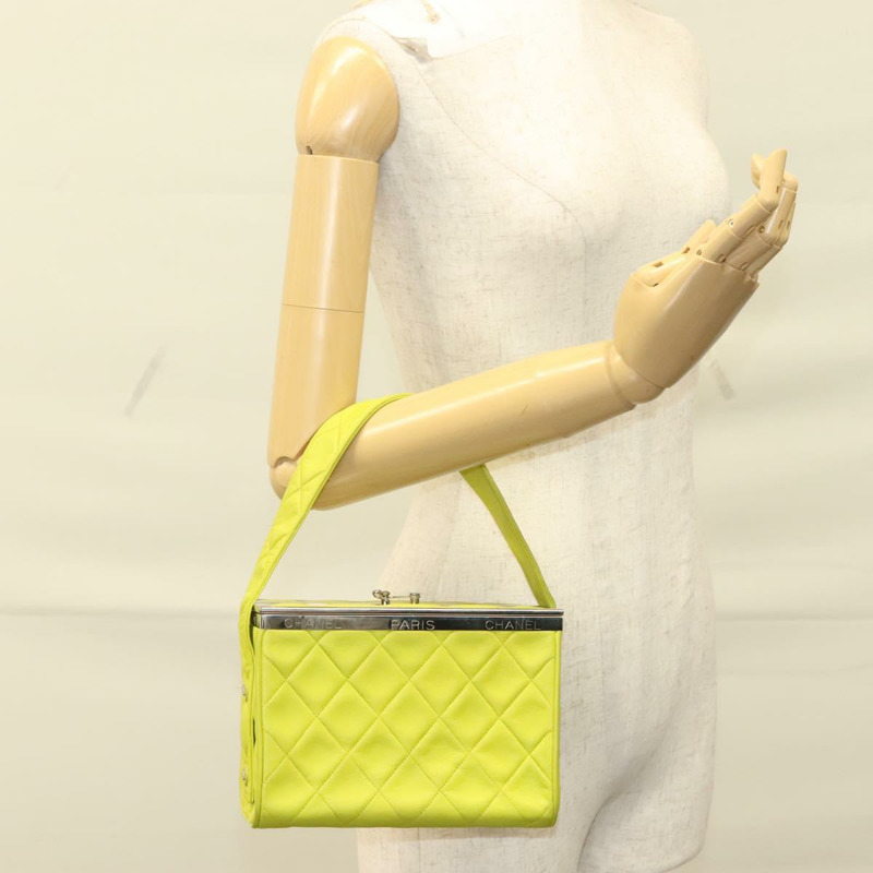 【日本直送】香奈兒 Matelasse 手提包 小羊皮 銀色 黃綠色 CC 正品 132923V-22