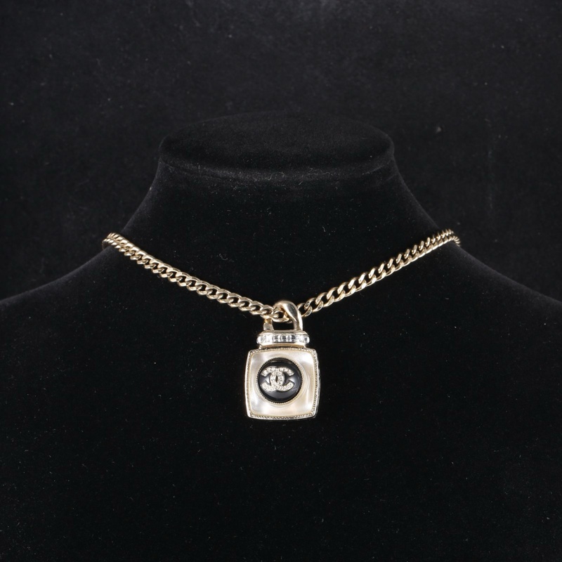 CHANEL(香奈兒)  合金 22C 奶瓶雙C 鑲鑽 項鏈-0