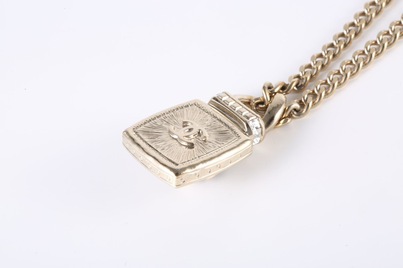 CHANEL(香奈兒)  合金 22C 奶瓶雙C 鑲鑽 項鏈-2