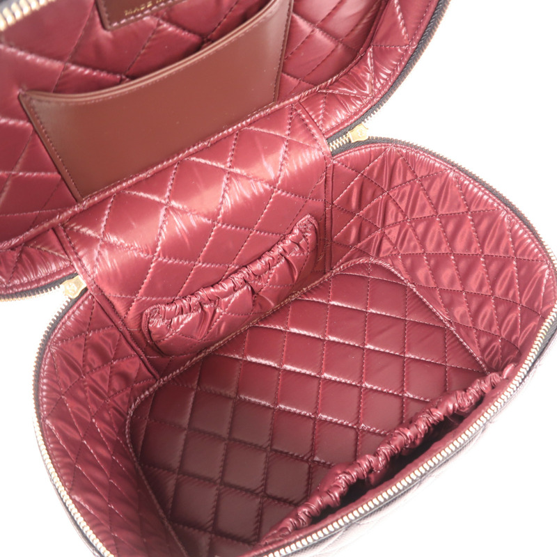 CHANEL 牛皮皮革Vanity Bag金扣手挽袋-4