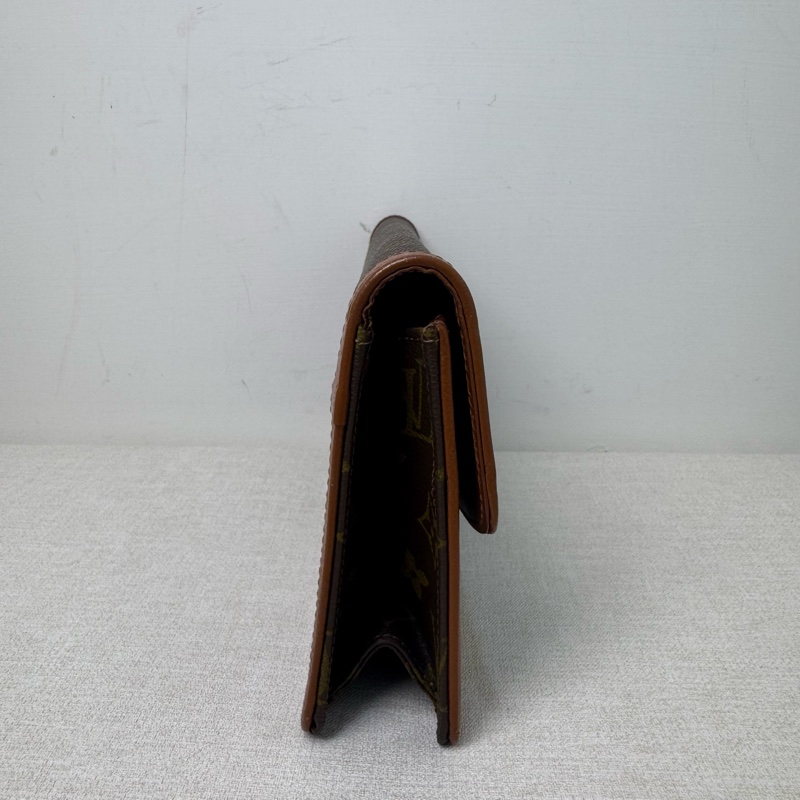 Louis Vuitton 老花紅皮手拿包-7