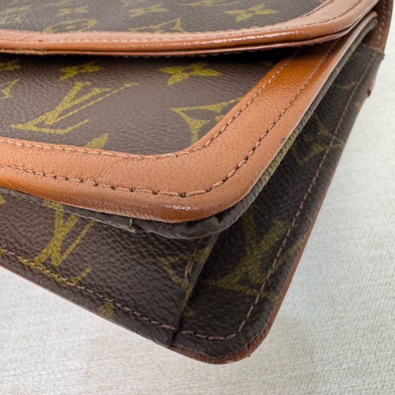 Louis Vuitton 老花紅皮手拿包-13