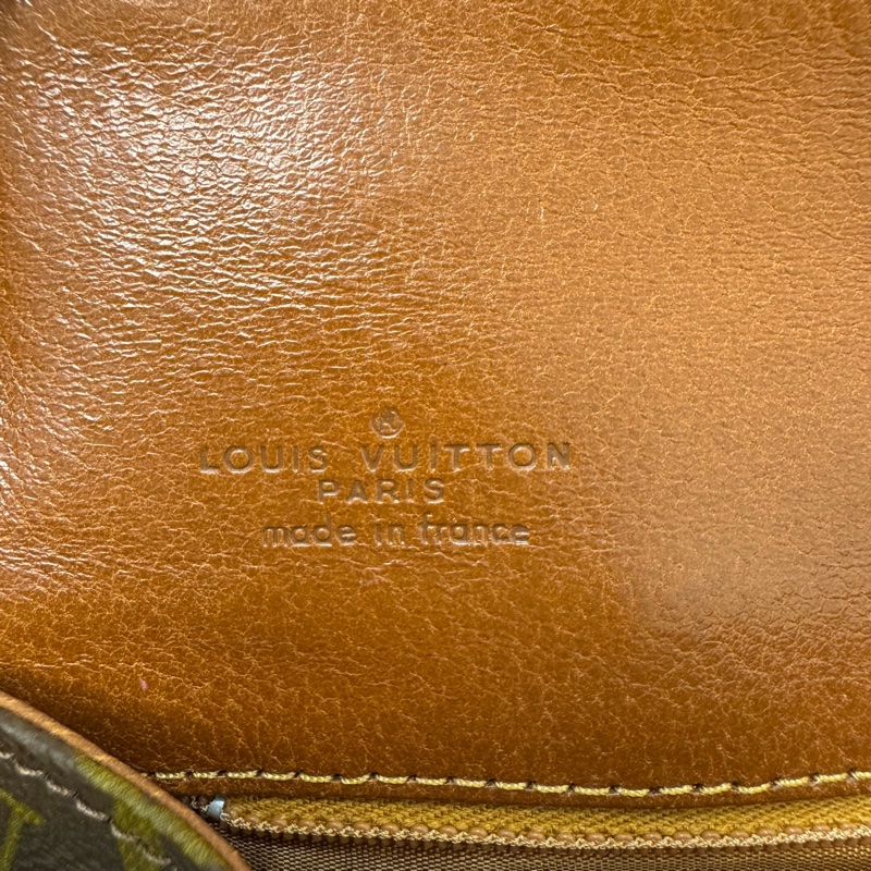 Louis Vuitton 老花紅皮手拿包-21