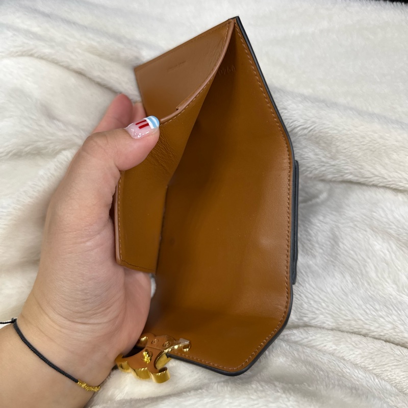 CELINE三折皮夾-9