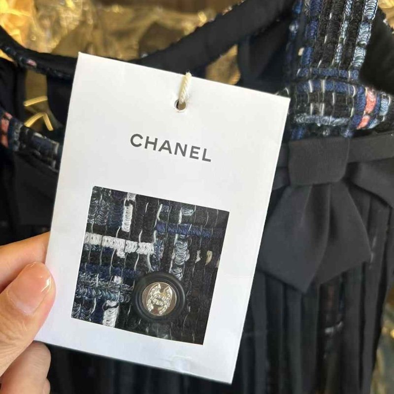 Chanel 21S連身裙 34號 非常新 原價30幾萬 誠可議-4