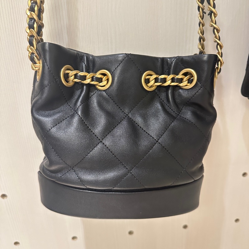 Chanel 金幣水桶包-2