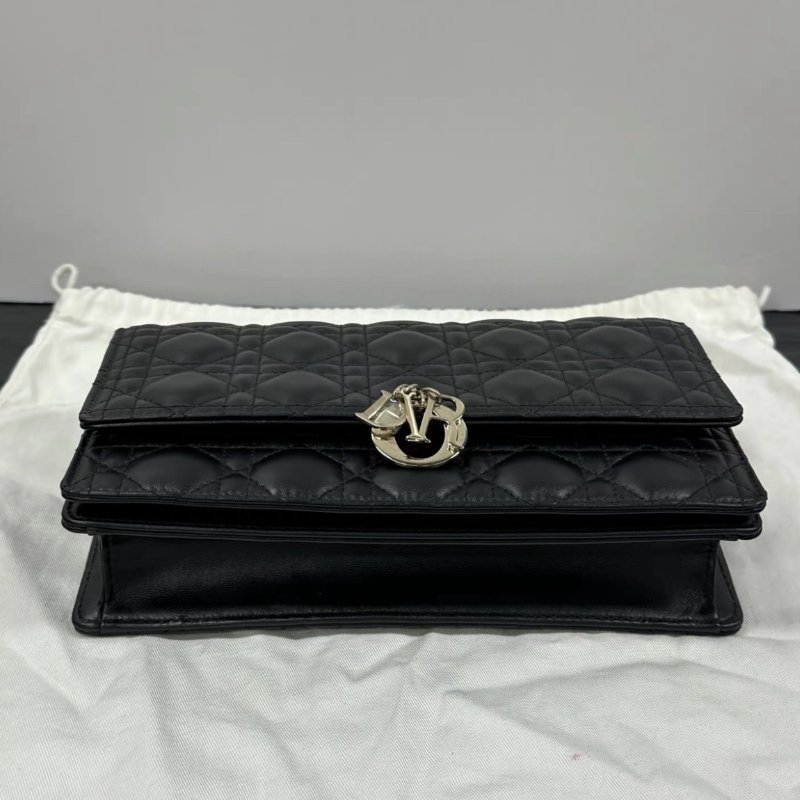 DIOR 黑色金扣My Dior藤格紋羊皮翻蓋肩背斜背包24*16*5 99新配件:盒子塵袋卡册購證-5