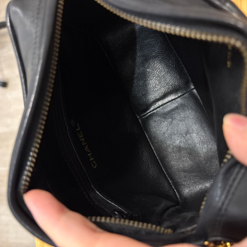 Chanel 中古 Vintage 雕花鏈金球相機包-17