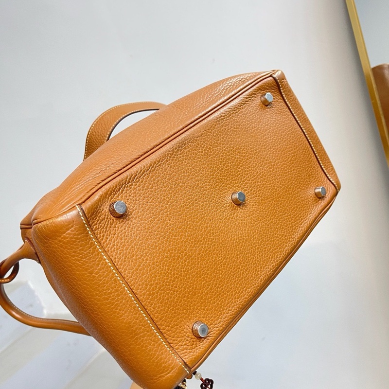 愛馬仕Hermes 金棕lindy 30 框O刻 肩背包-14