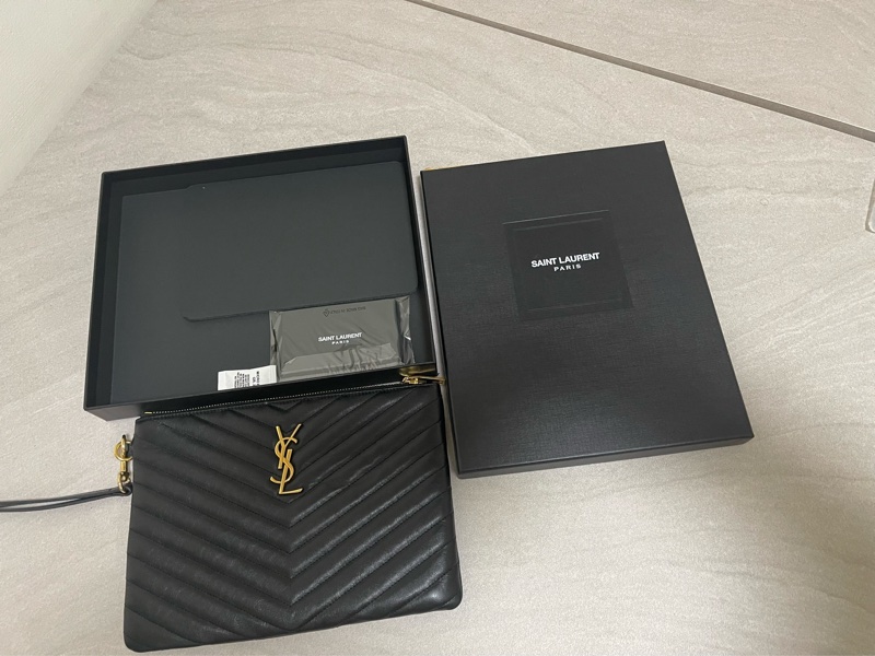 聖羅蘭YSL黑金牛皮山形紋山型V紋手拿包卡包-6