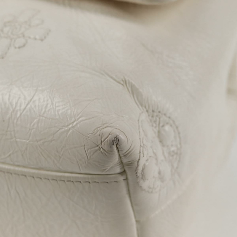 【日本直送】香奈兒鏈條肩背包 漆皮 白色 金色 CC 標誌 Auth 118910A-15