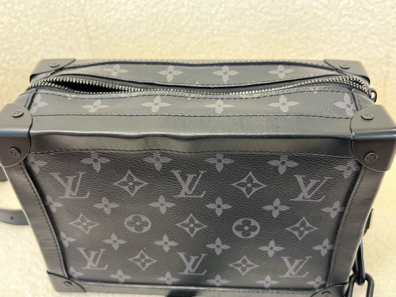 LV黑色老花 Soft Trunk 軟盒子包 芯片-17