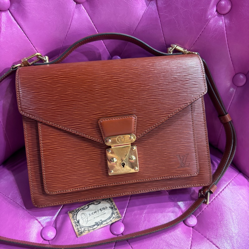 LV EPI 咖色信封包郵差包/王吉娜古董精品-1