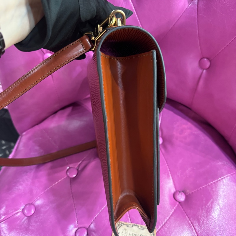 LV EPI 咖色信封包郵差包/王吉娜古董精品-2