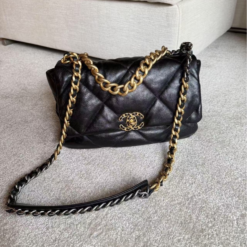 香奈兒CHANEL 19 中號30cm 黑金-1