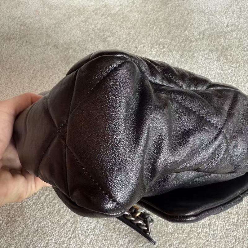 香奈兒CHANEL 19 中號30cm 黑金-24