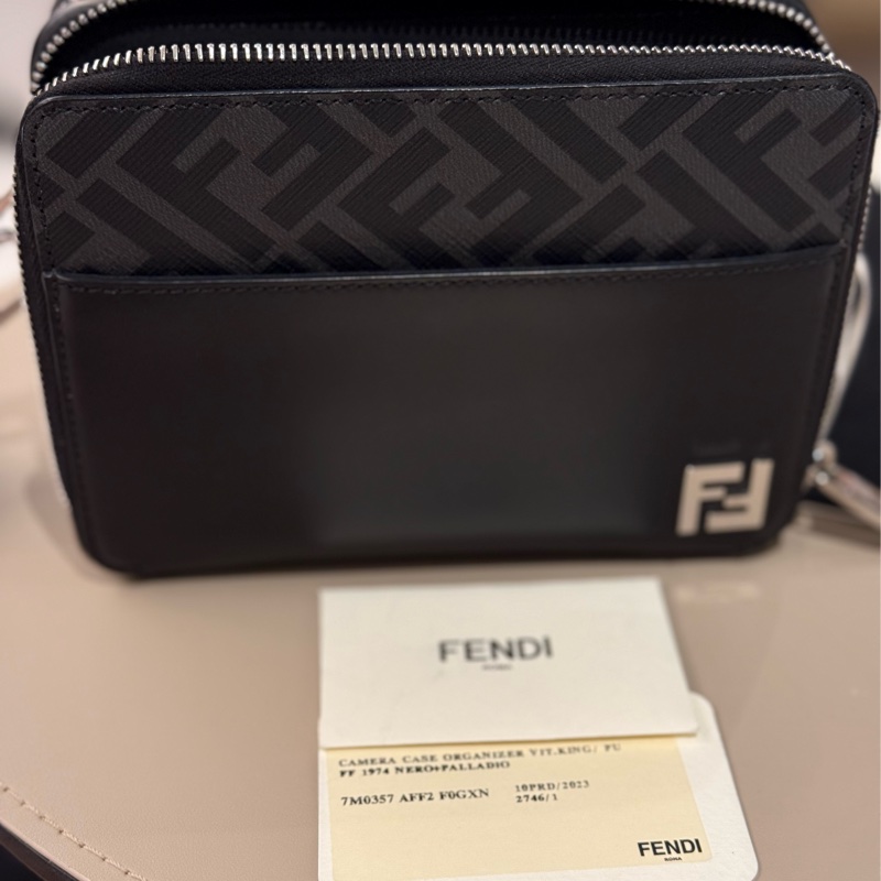 【FENDI 義大利製】FF方形雙層相機包-男女通用-23