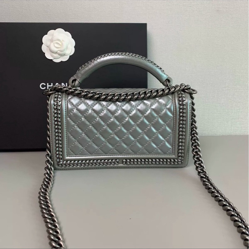 限量款🤩Chanel銀色牛皮滾邊鏈條復古手柄薩爾茲堡leboy中號手提斜挎包-11