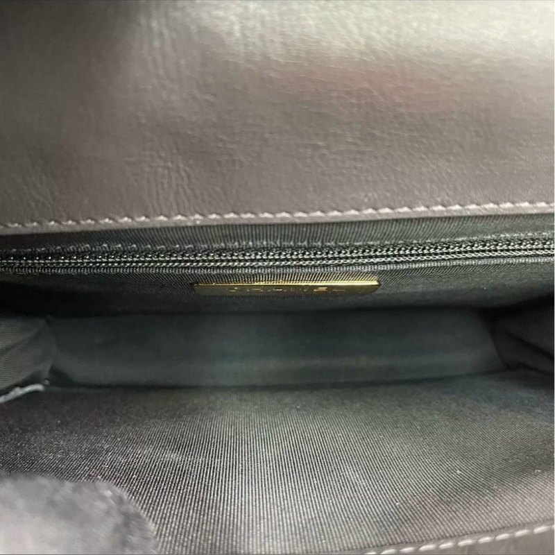 98新限量出售🆕Chanel黑金油蠟皮拼荔枝牛皮孟買系列鏈條郵差包風琴包-14