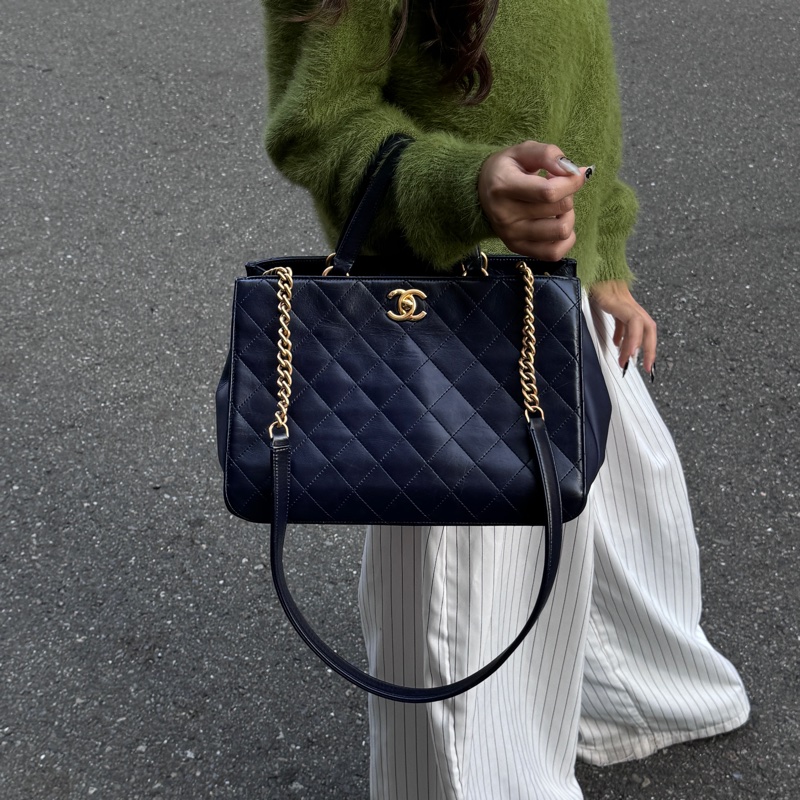 （極新 超稀有！） Chanel 皺紋牛皮 托特+斜背包 專櫃30萬！-7